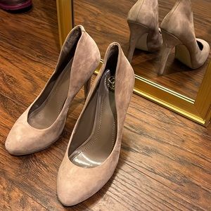 BCBG Generation 7M shoes